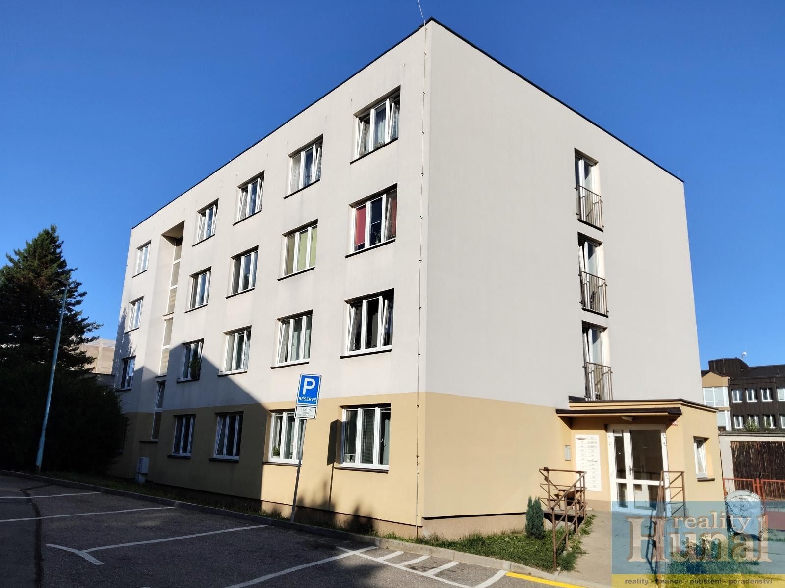 Pronájem bytu 1+kk 18 m² - foto 1
