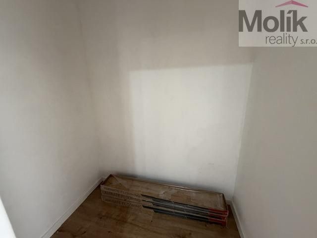 Pronájem bytu 3+1 62 m² - foto 14