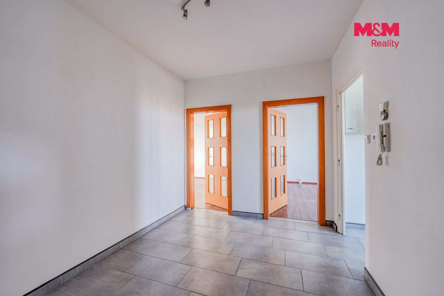 Pronájem bytu 2+1 62 m² - foto 12