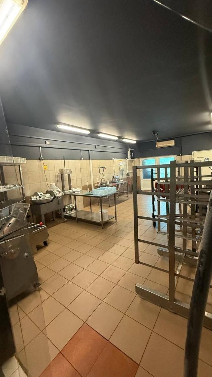 Pronájem komerčního prostoru 150 m² - foto 7