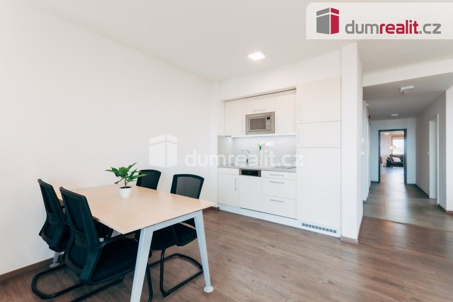 Pronájem komerčního prostoru 71 m² - foto 5