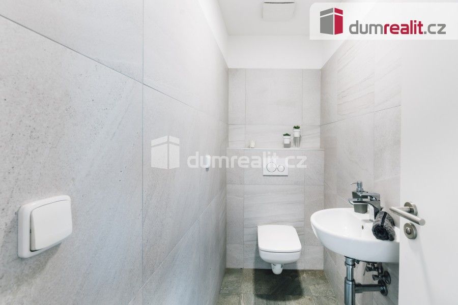 Pronájem komerčního prostoru 71 m² - foto 6
