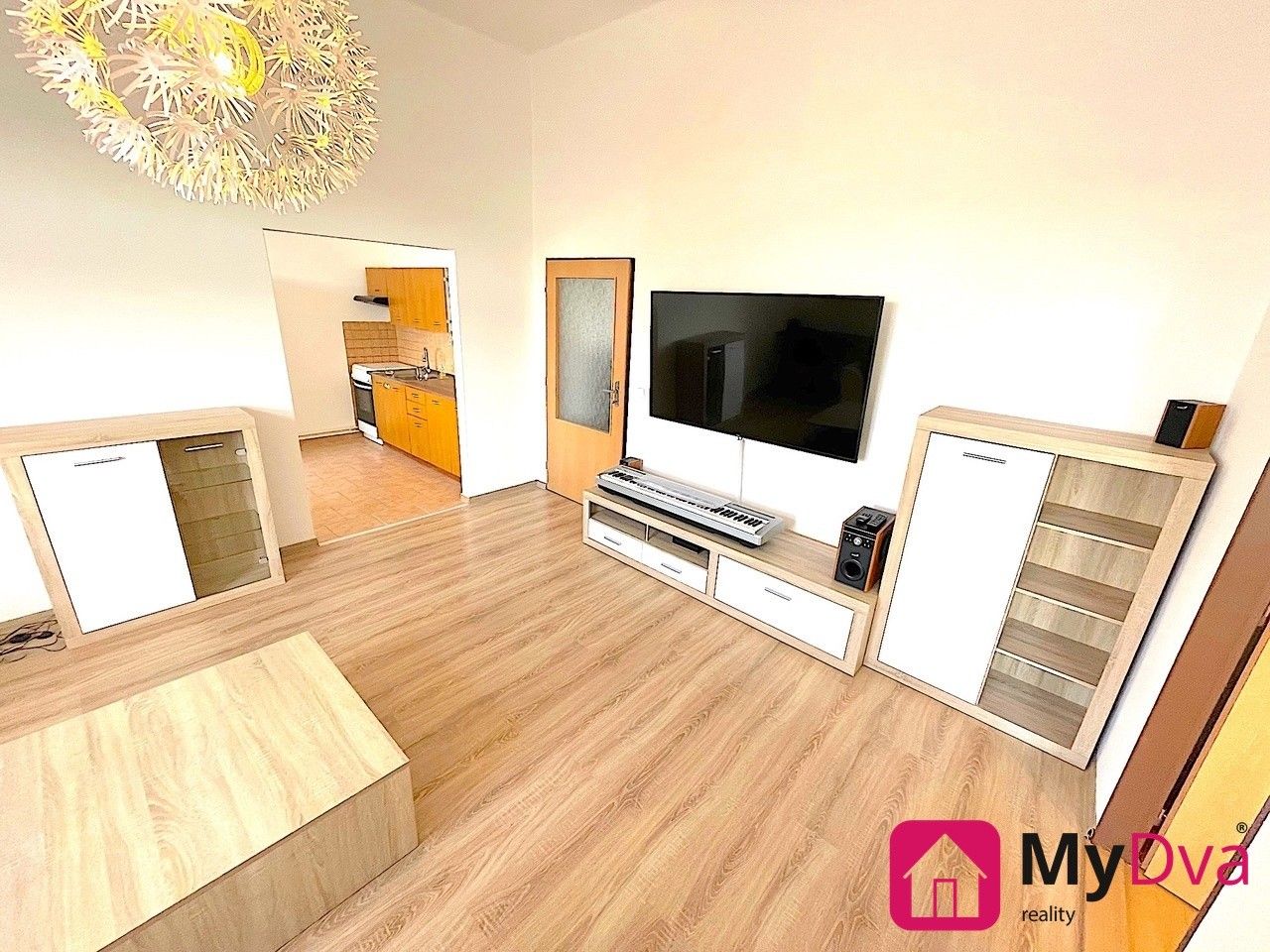 Pronájem bytu 2+1 68 m² - foto 7