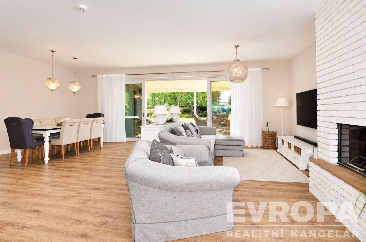 Pronájem domu 260 m² - foto 4
