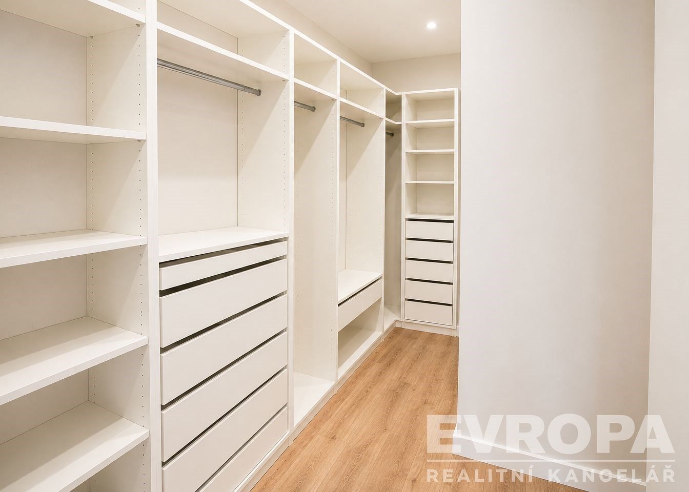 Pronájem domu 260 m² - foto 13