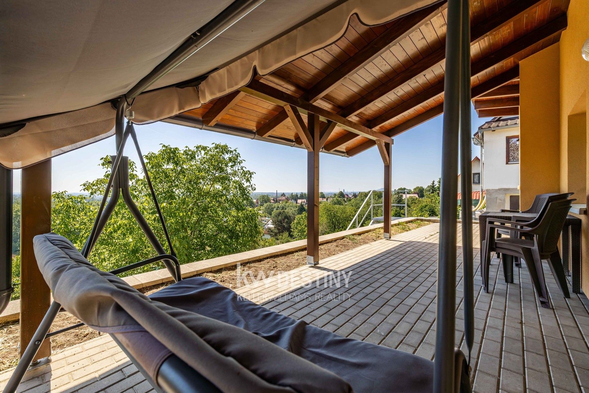 Prodej pozemku 640 m² - foto 3