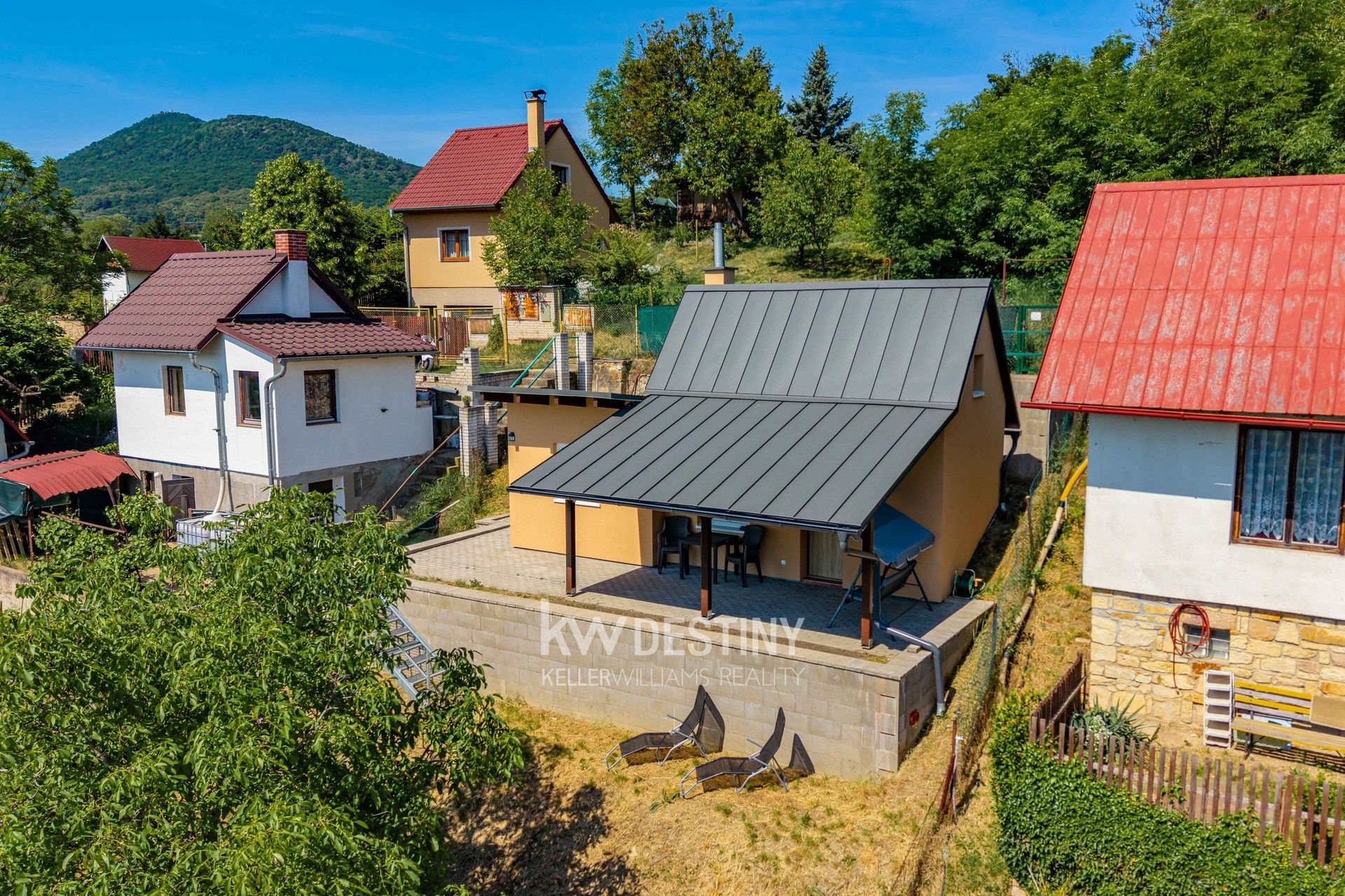 Prodej pozemku 640 m² - foto 2
