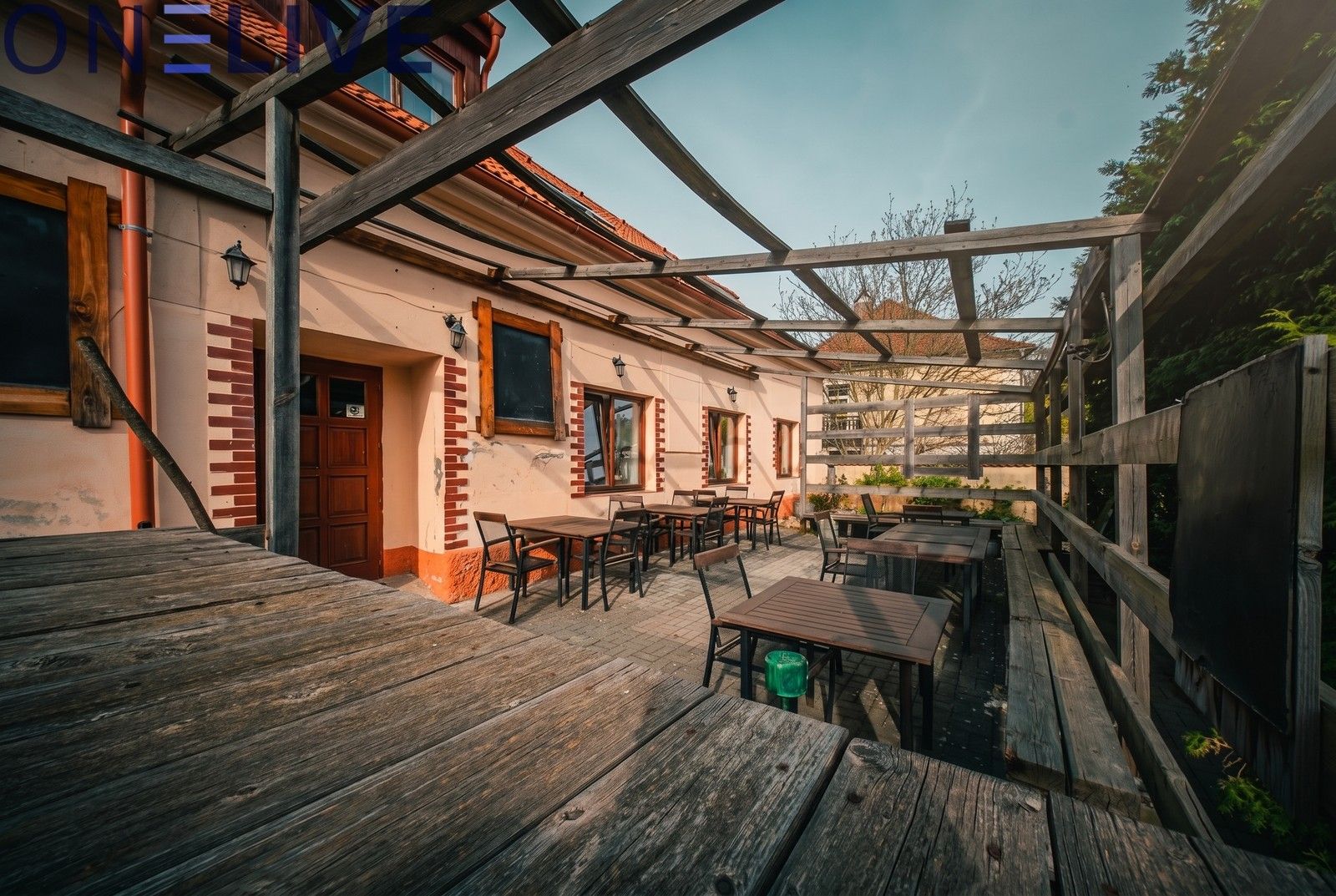 Prodej komerčního prostoru 600 m² - foto 3