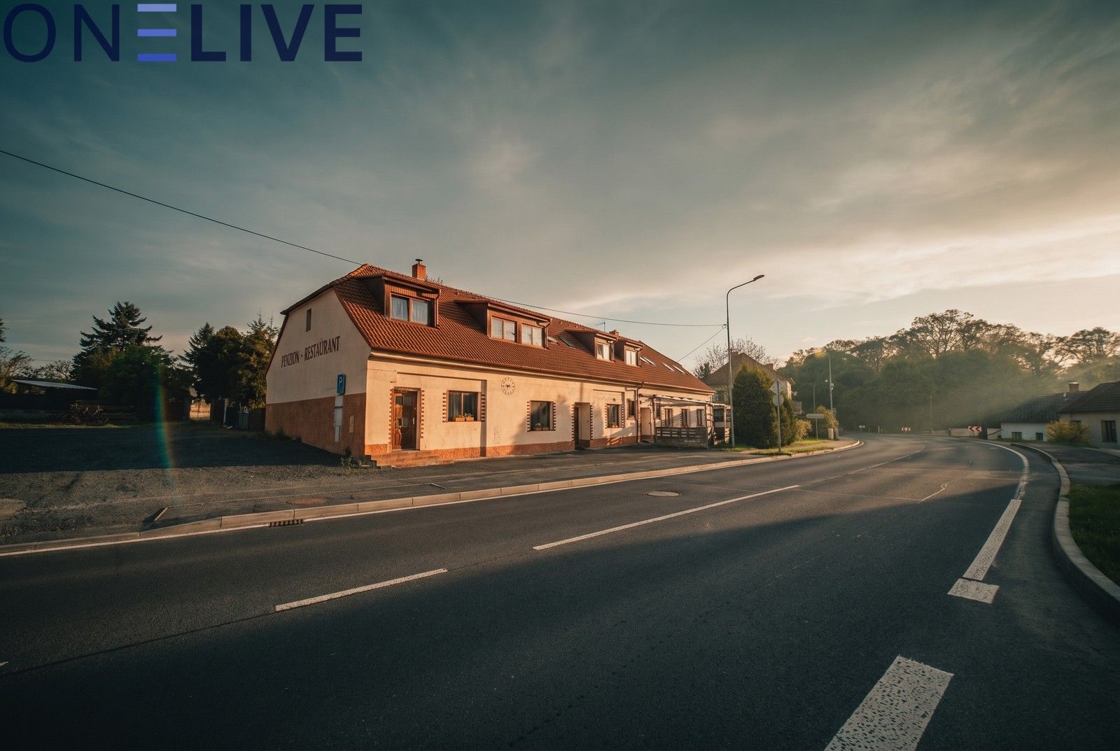 Prodej komerčního prostoru 600 m² - foto 5