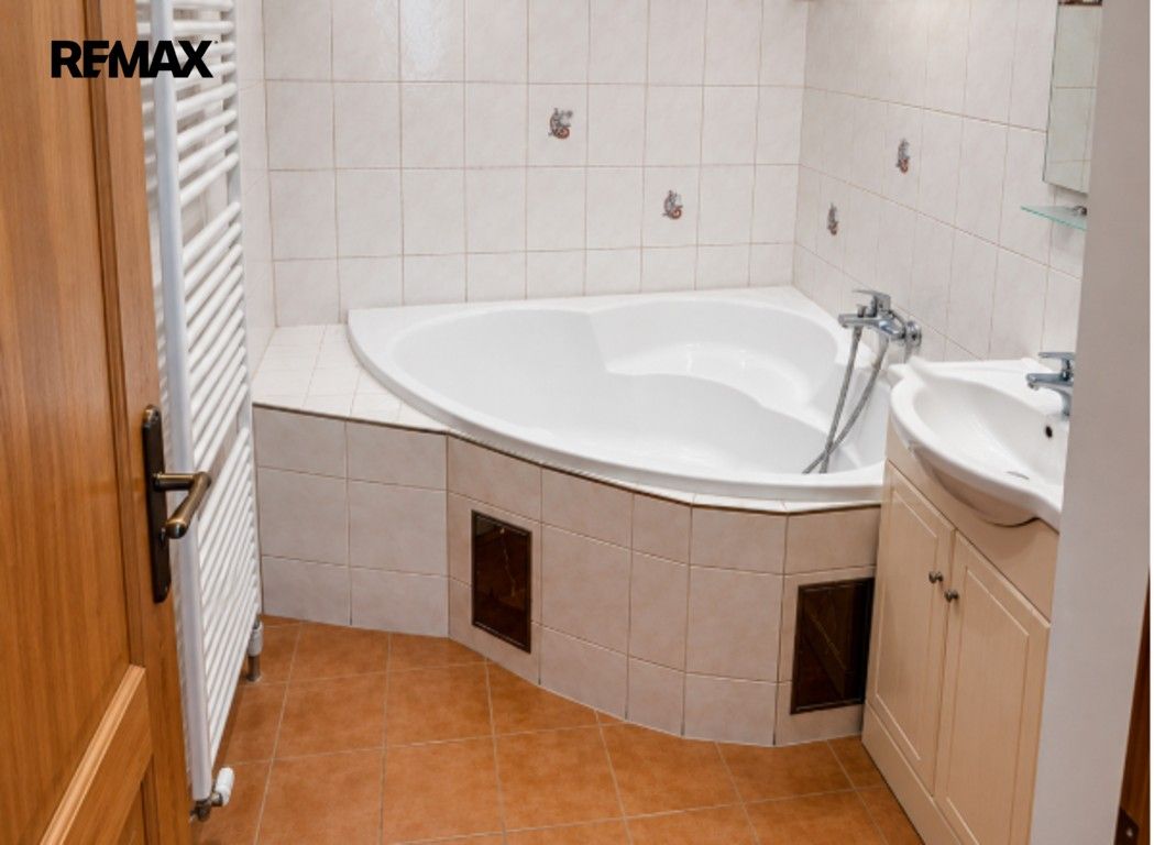 Prodej domu 280 m² - foto 4