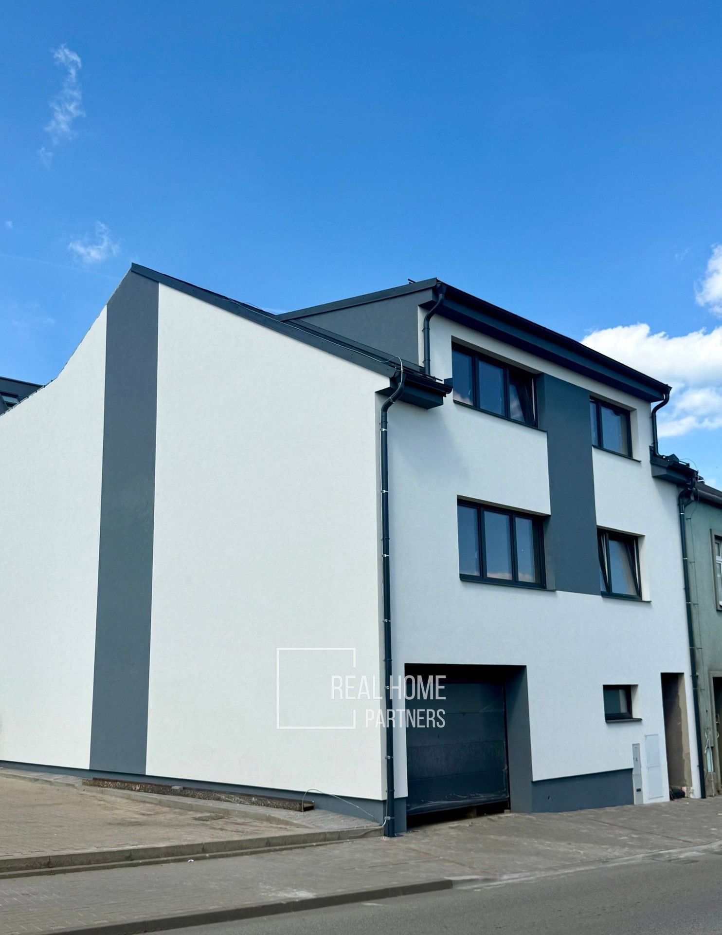 Prodej bytu 4+kk 170 m² - foto 1