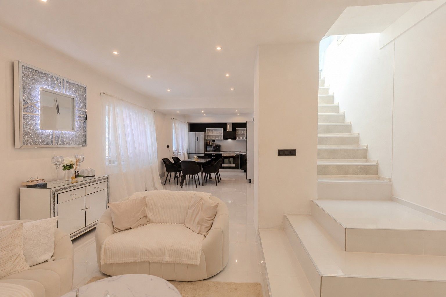 Prodej domu 174 m² - foto 1