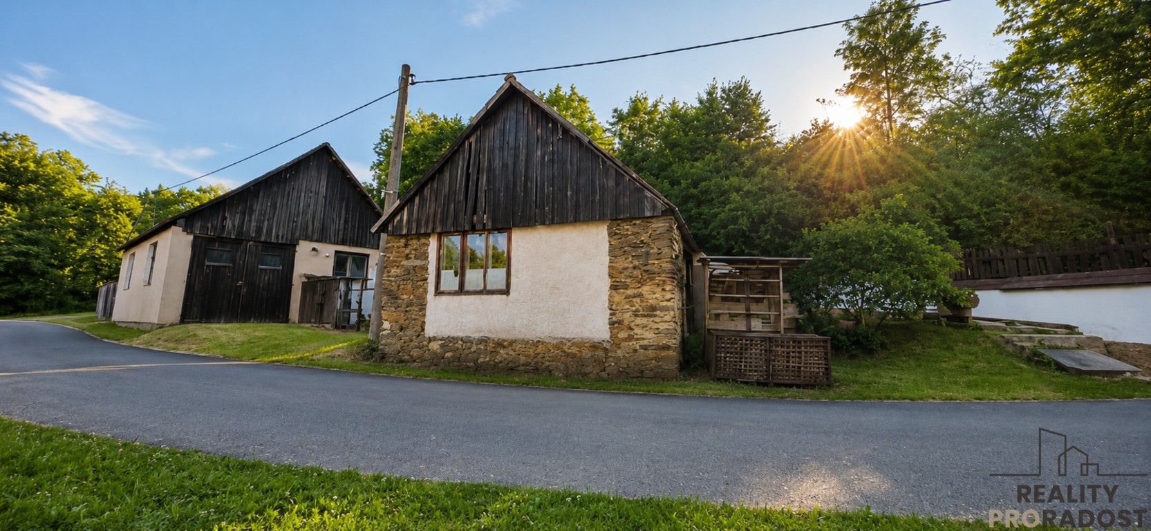 Prodej nemovitosti 1195 m² - foto 1