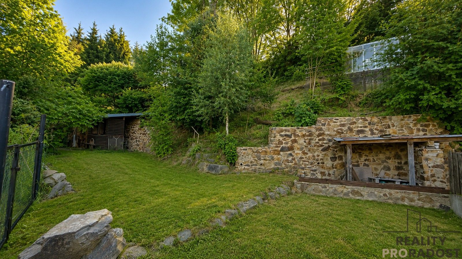 Prodej nemovitosti 1195 m² - foto 4
