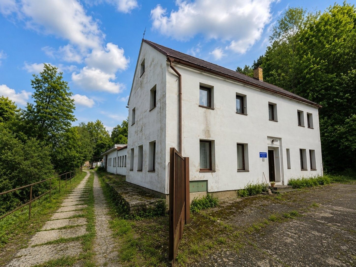 Prodej komerčního prostoru 600 m² - foto 4