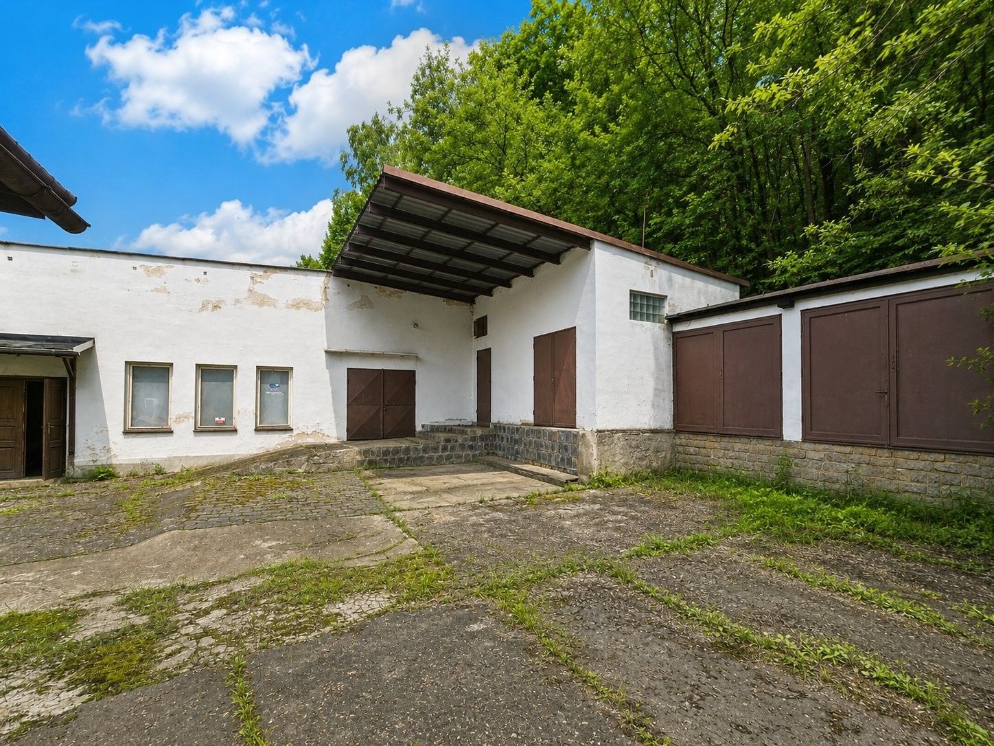 Prodej komerčního prostoru 600 m² - foto 3