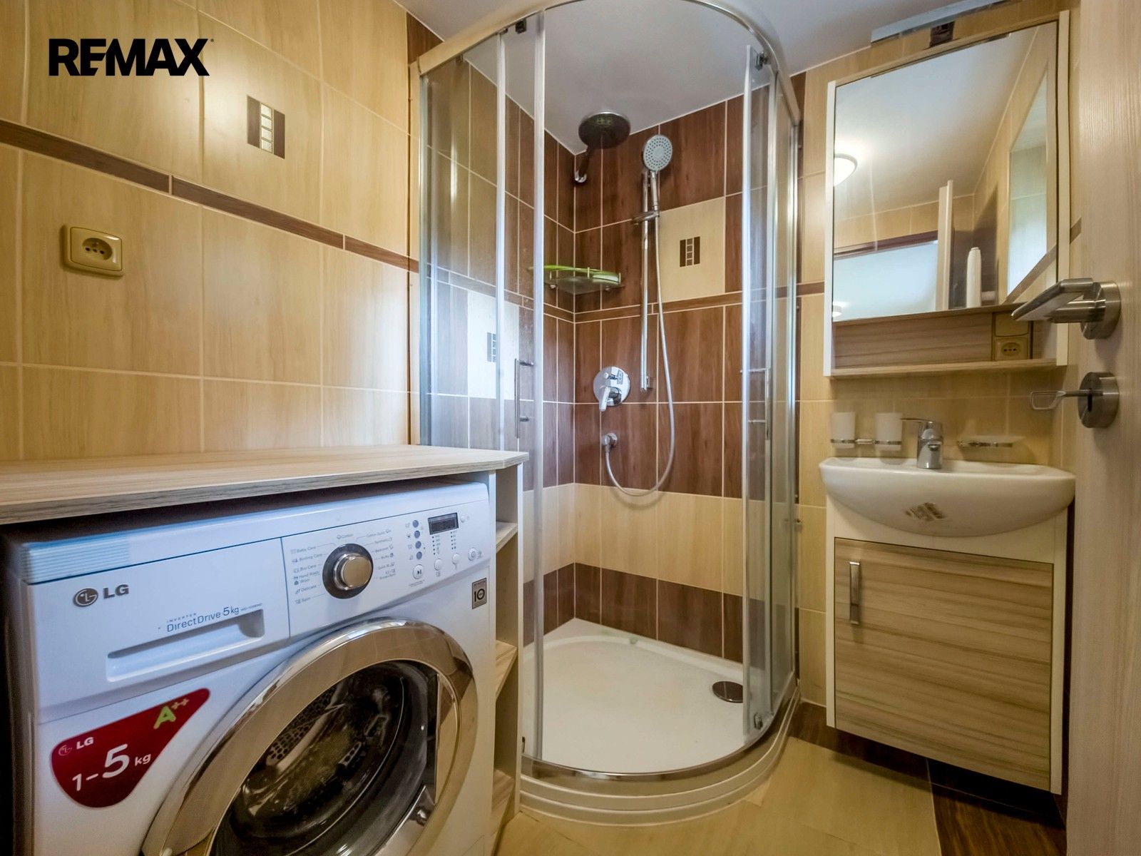 Prodej nemovitosti 8314 m² - foto 22