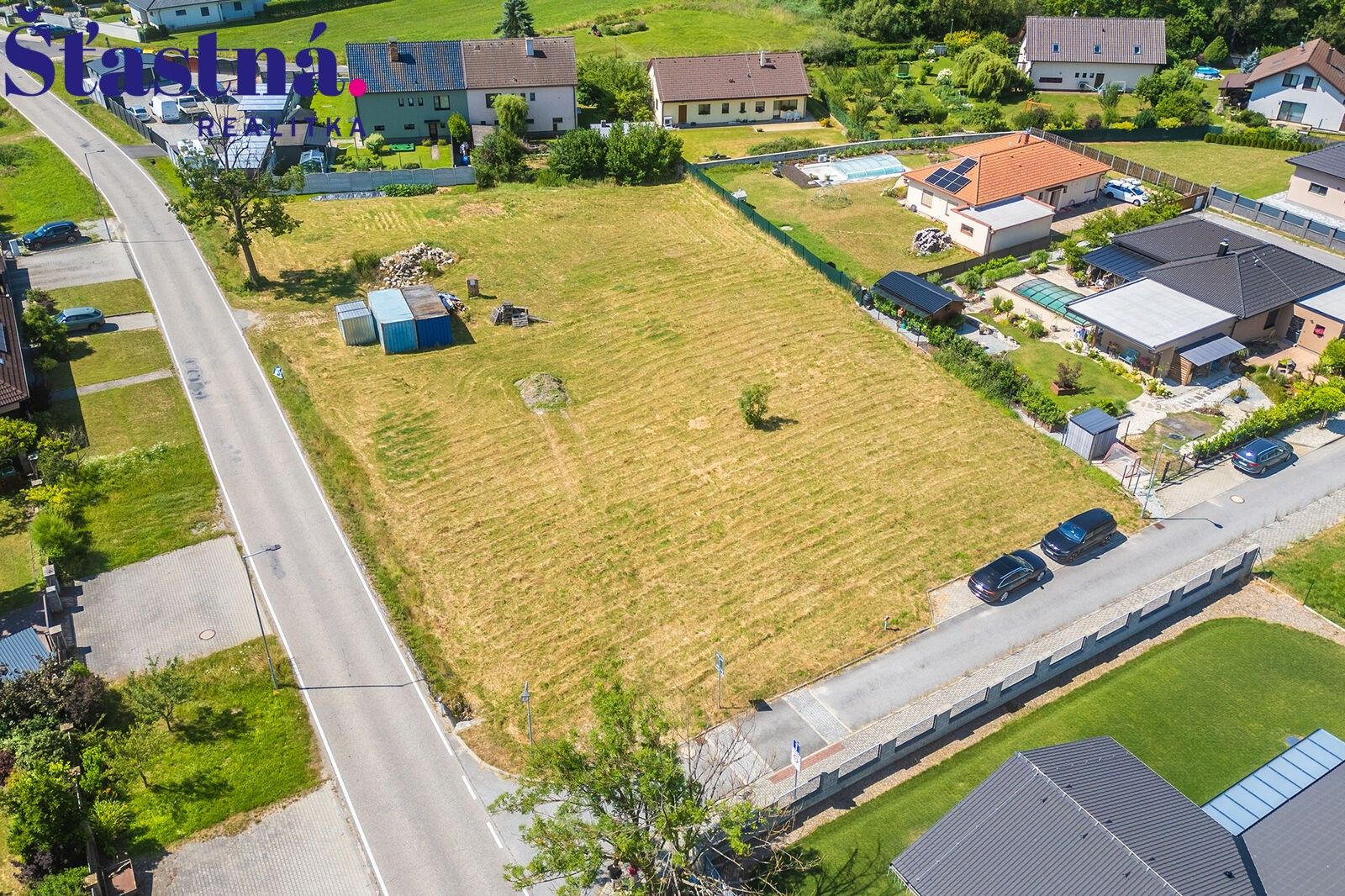 Prodej pozemku 1010 m² - foto 1