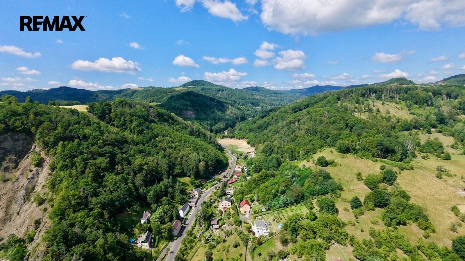 Prodej pozemku 26289 m² - foto 9