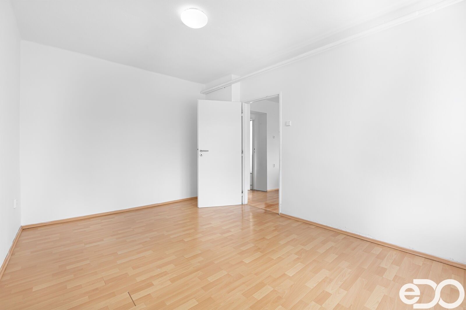 Prodej bytu 2+1 59 m² - foto 3