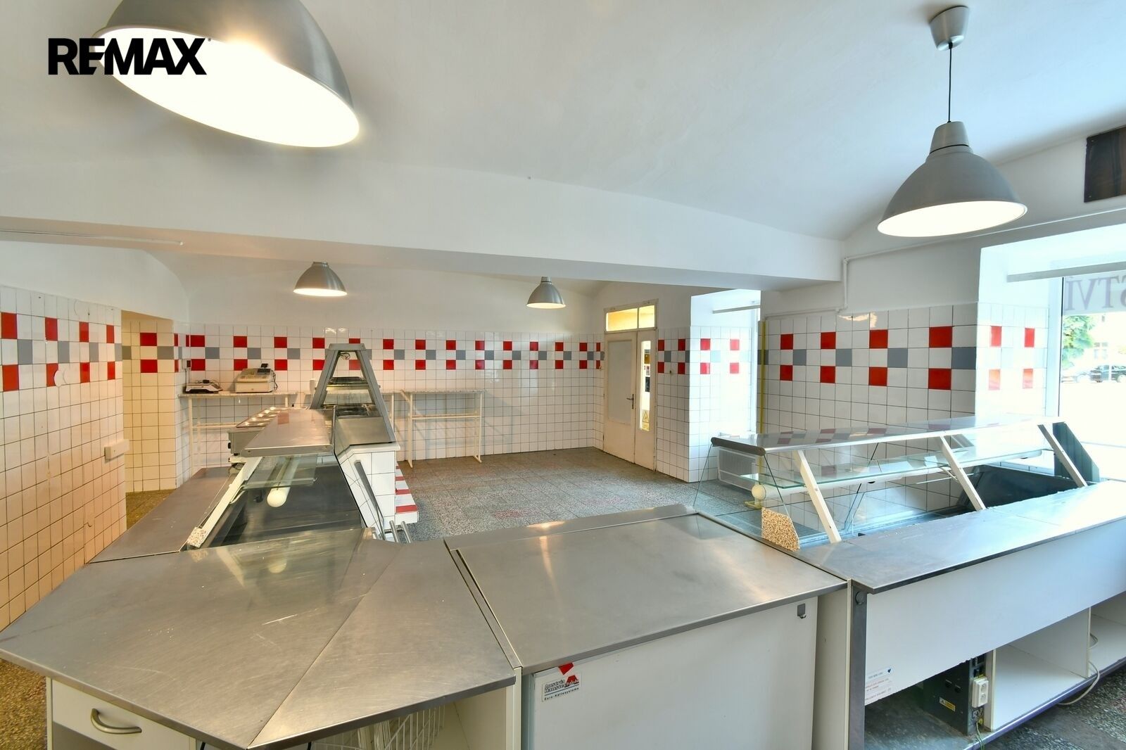 Pronájem komerčního prostoru 126 m² - foto 4