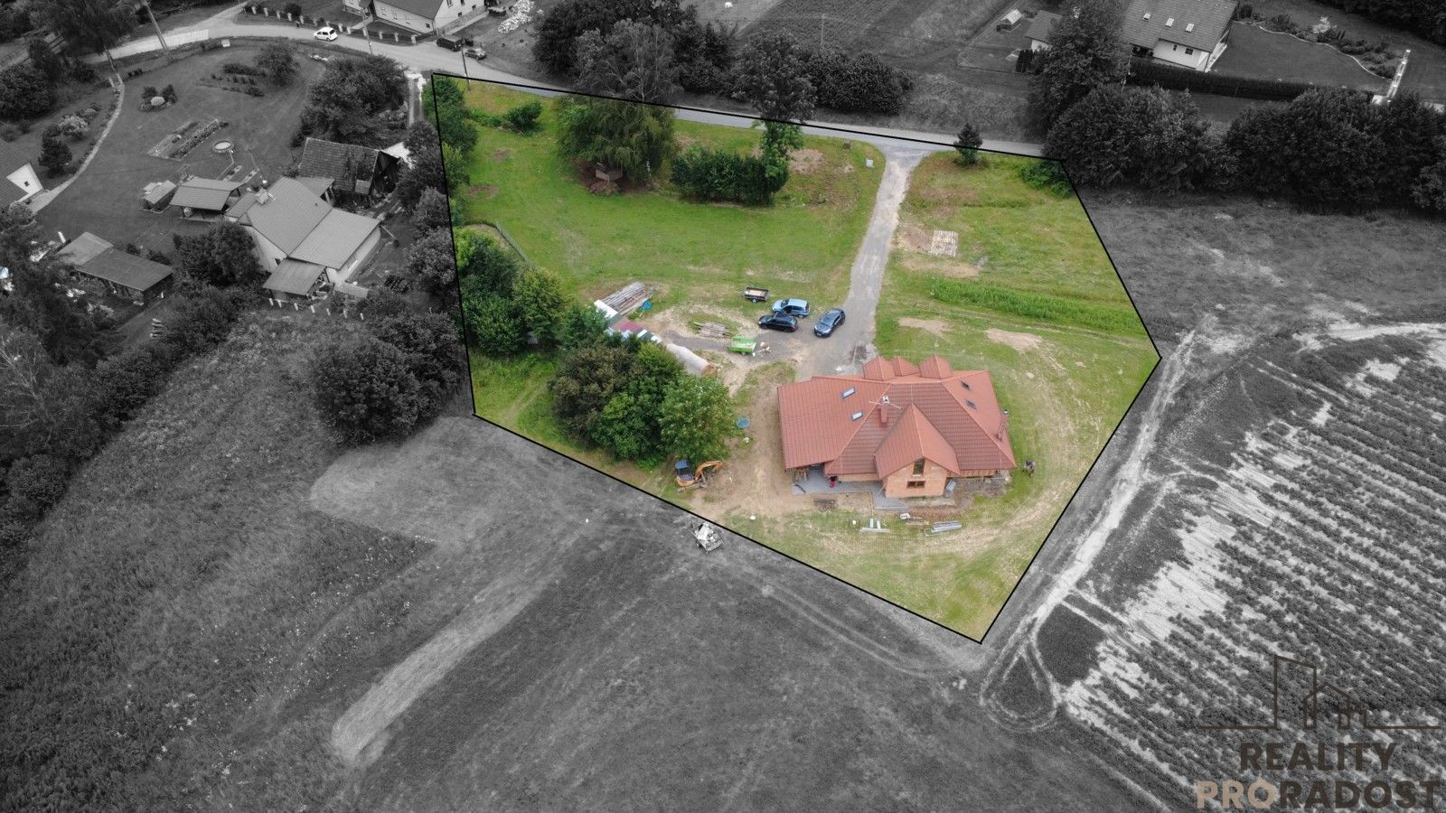 Prodej domu 210 m² - foto 1