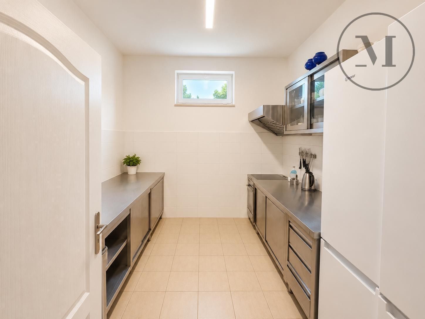 Prodej komerčního prostoru 423 m² - foto 7