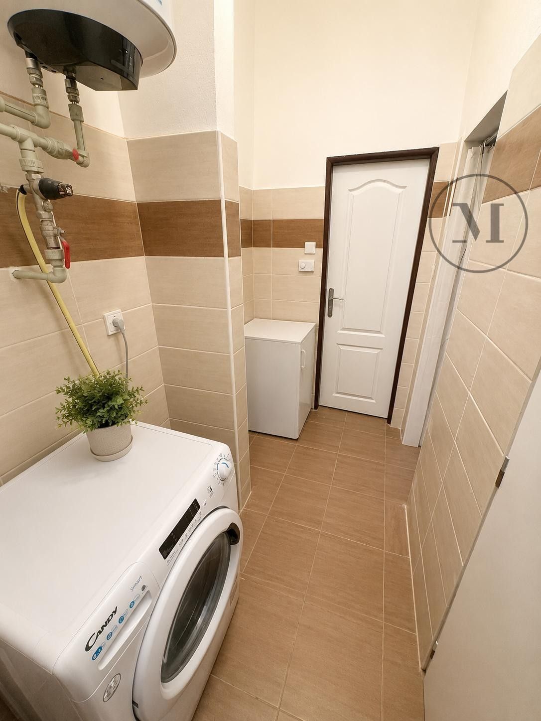 Prodej komerčního prostoru 423 m² - foto 20