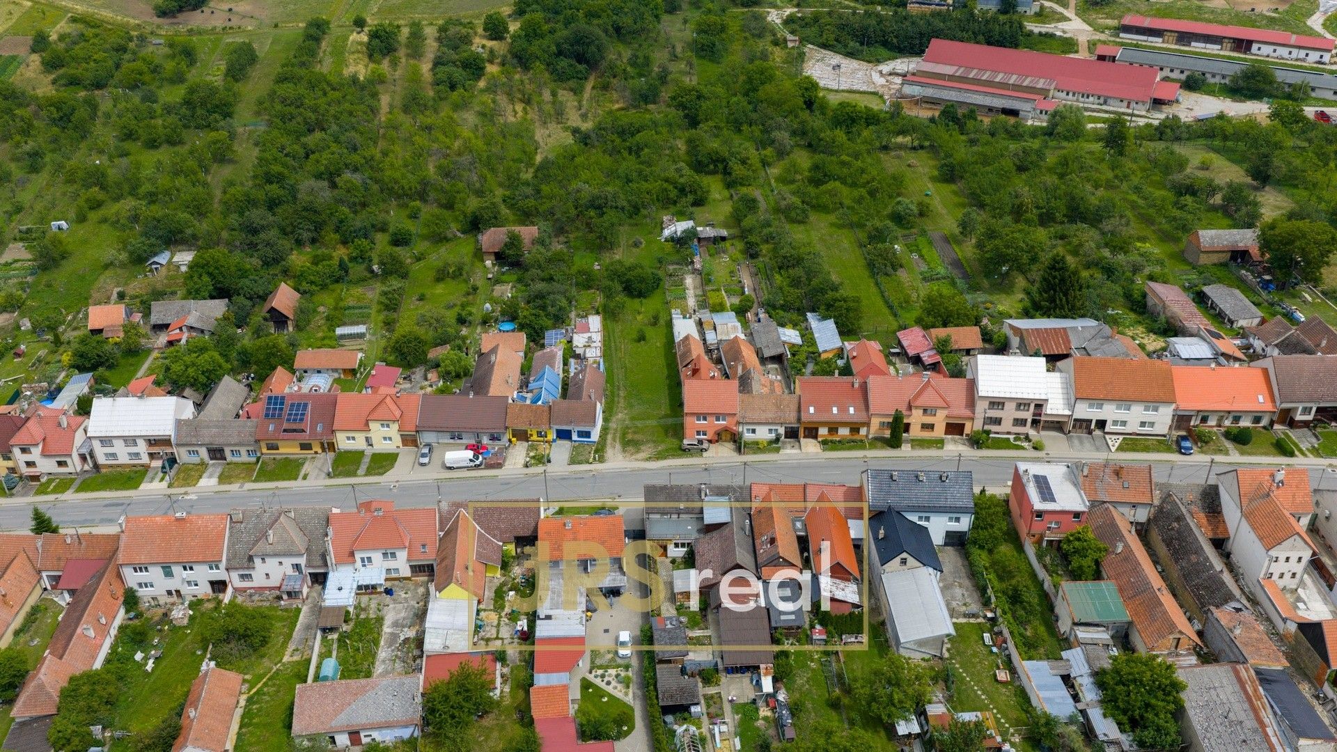 Prodej pozemku 2521 m² - foto 2