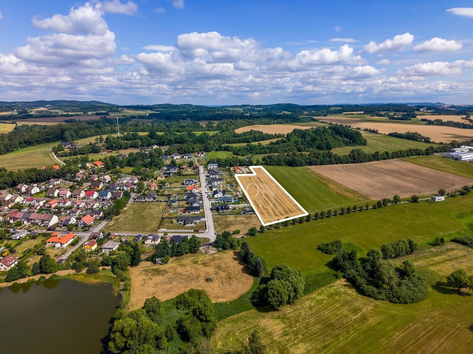 Prodej pozemku 18247 m² - foto 5
