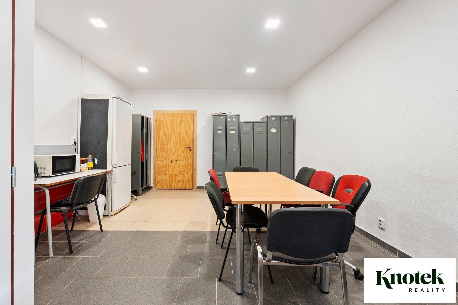 Pronájem komerčního prostoru 479 m² - foto 9