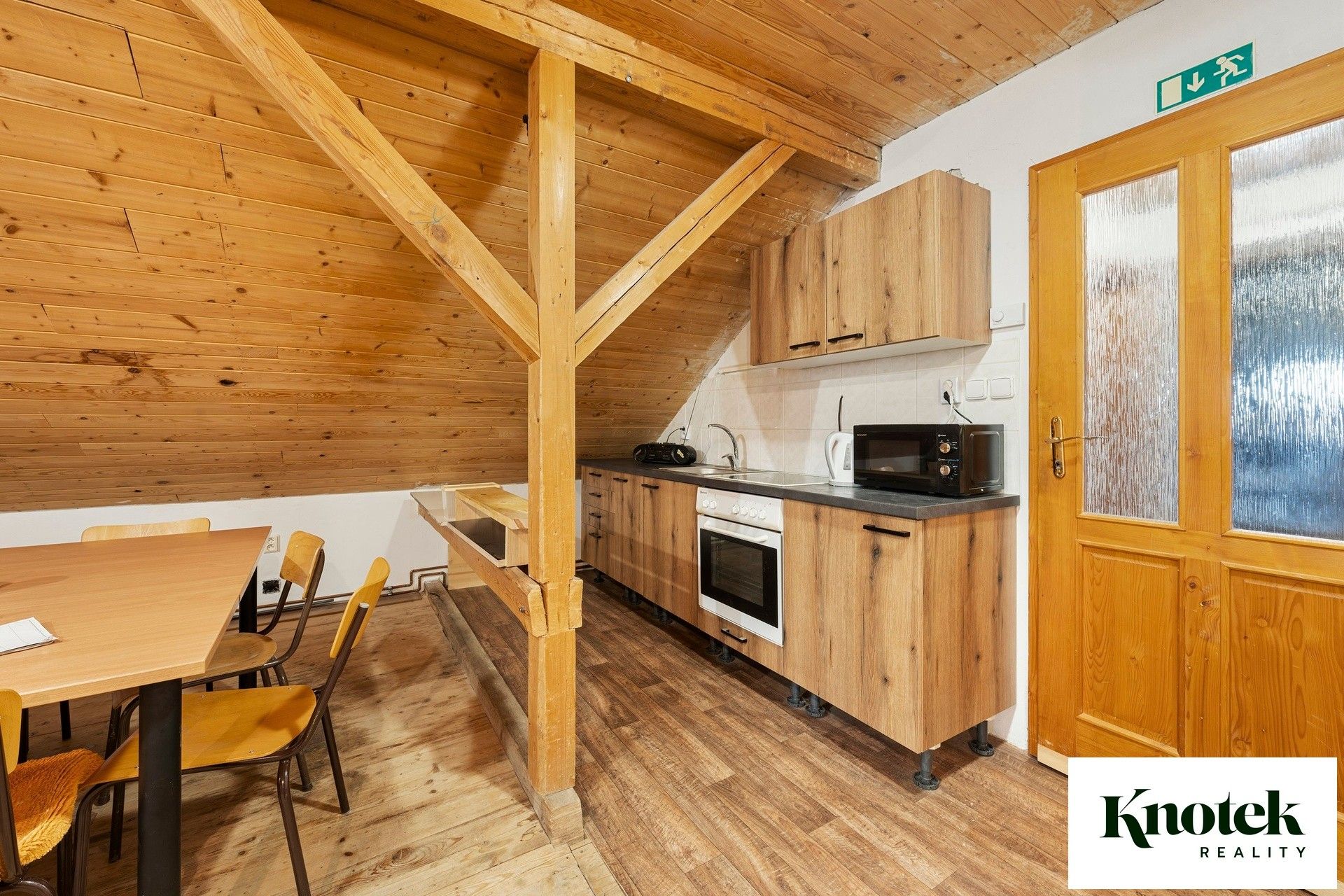 Pronájem komerčního prostoru 479 m² - foto 12