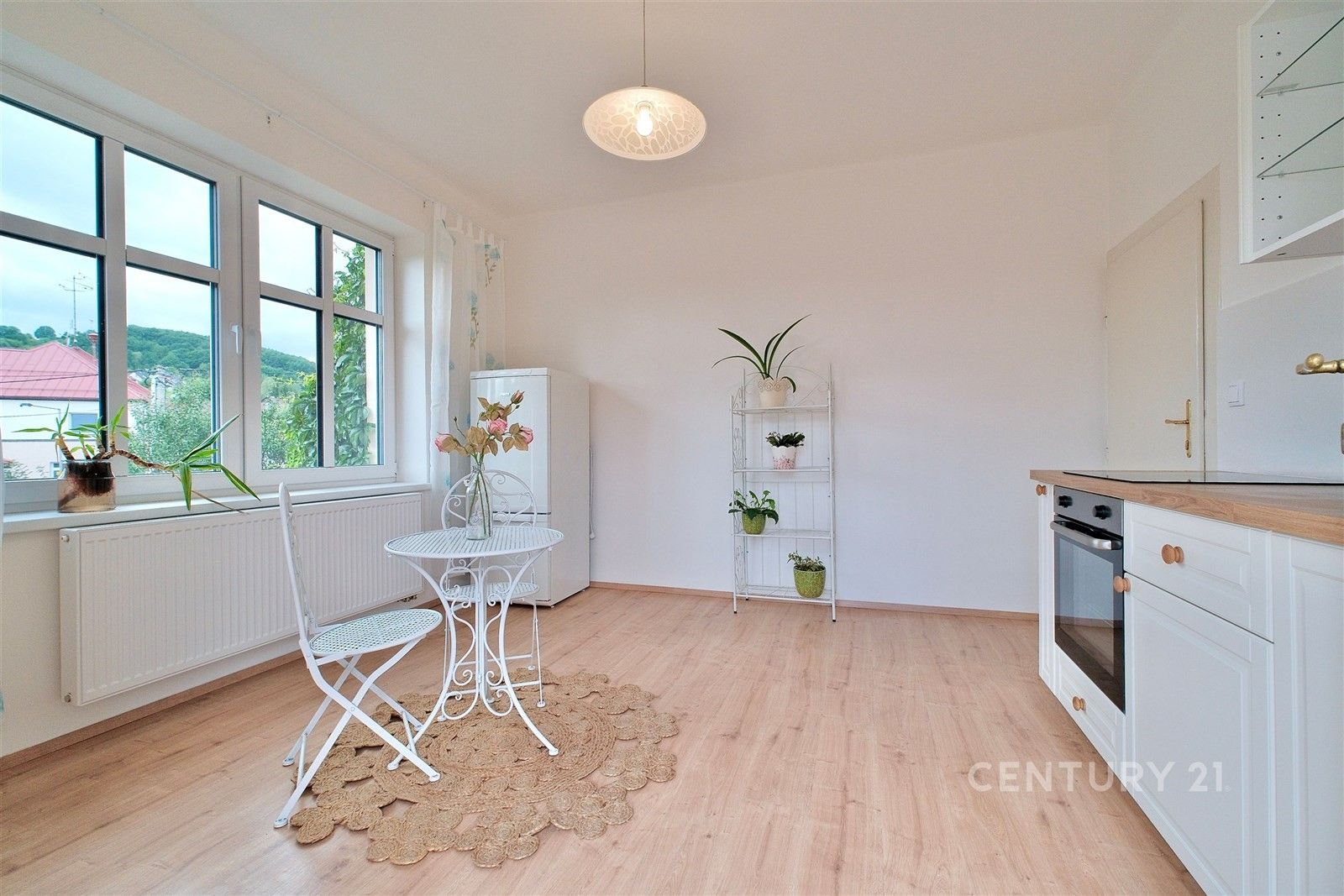Pronájem bytu 4+1 130 m² - foto 3