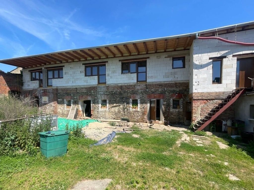 Prodej domu 181 m² - foto 1