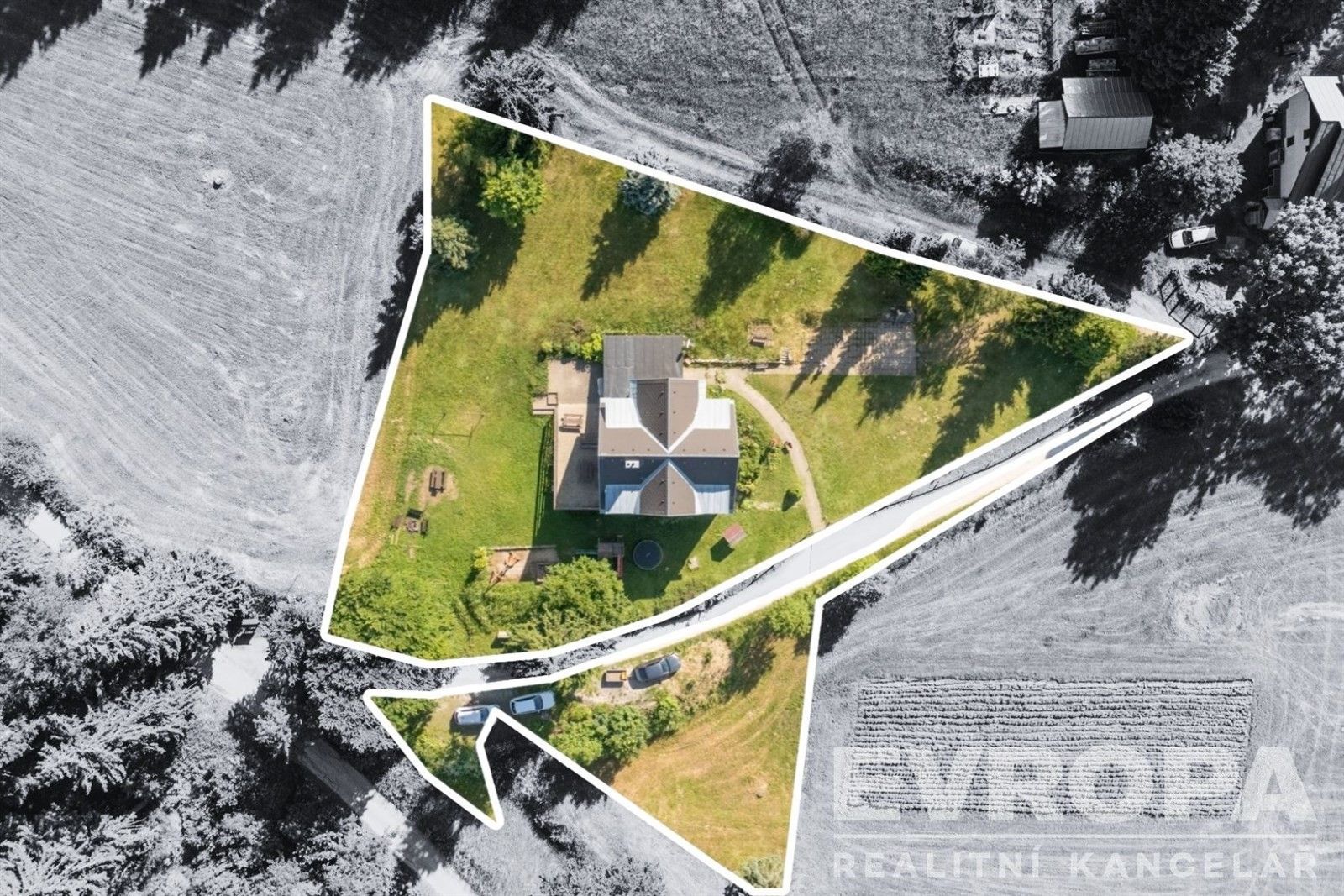 Prodej komerčního prostoru 425 m² - foto 4