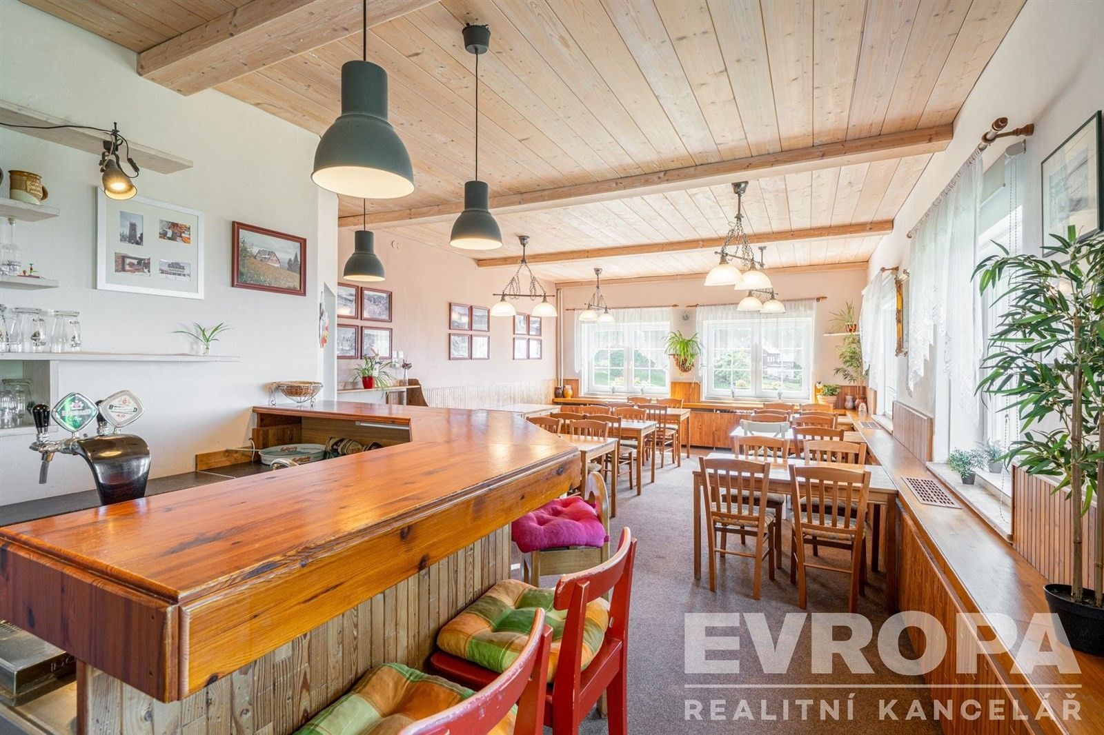 Prodej komerčního prostoru 425 m² - foto 8