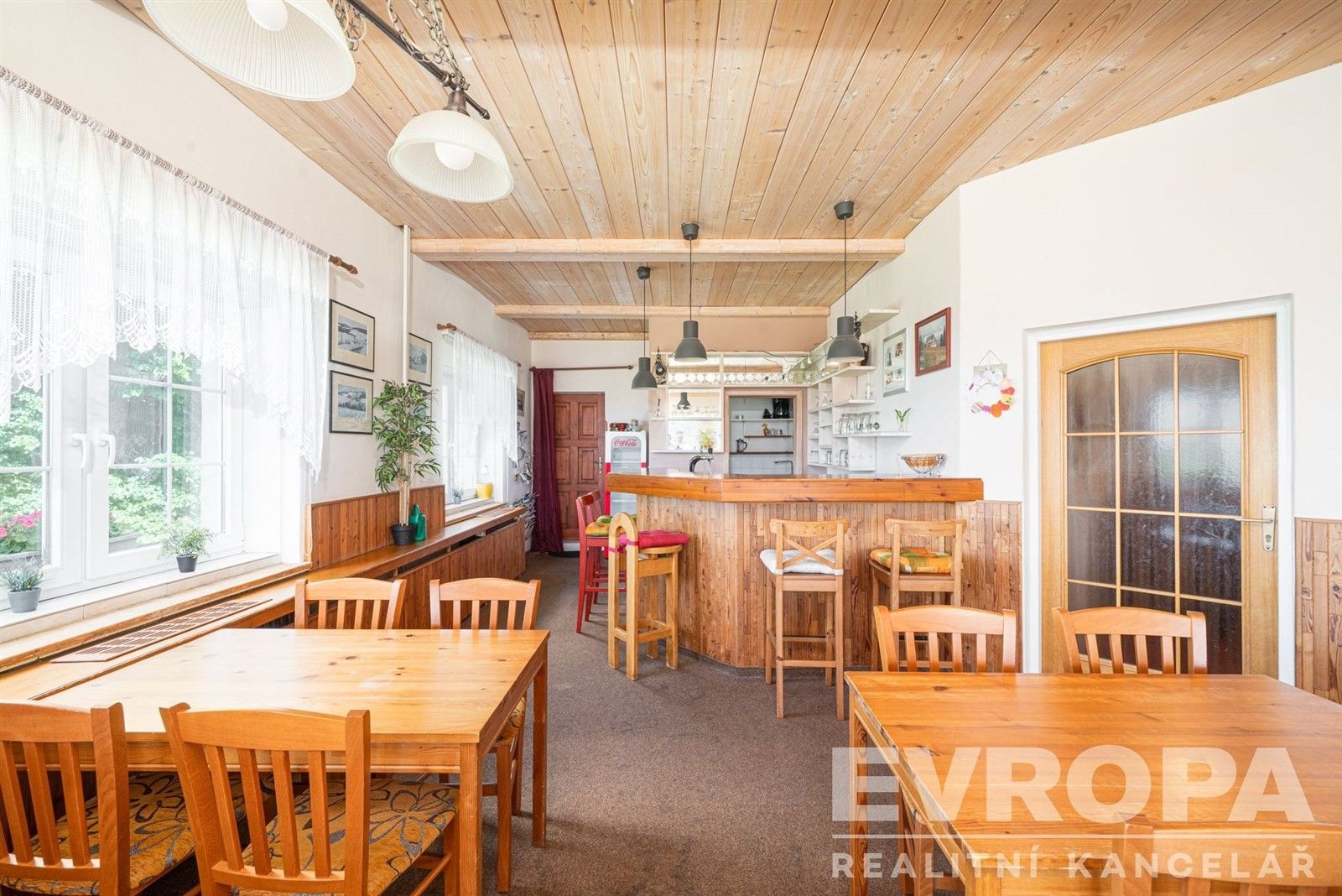 Prodej komerčního prostoru 425 m² - foto 7
