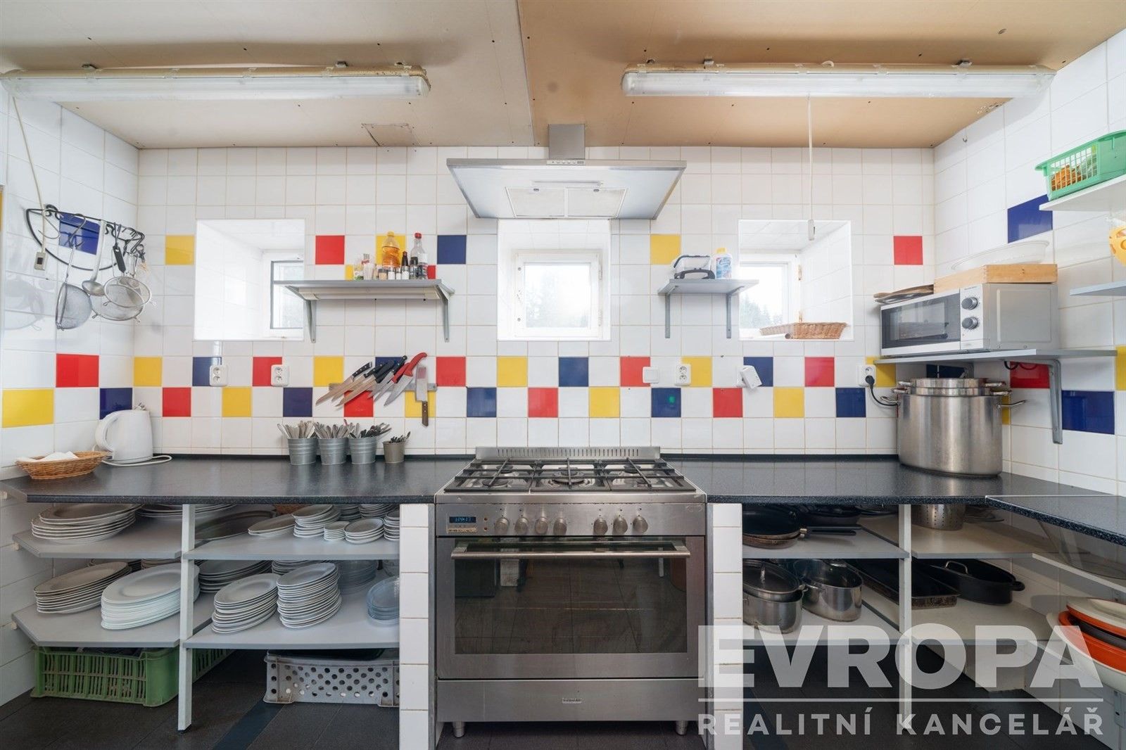 Prodej komerčního prostoru 425 m² - foto 9
