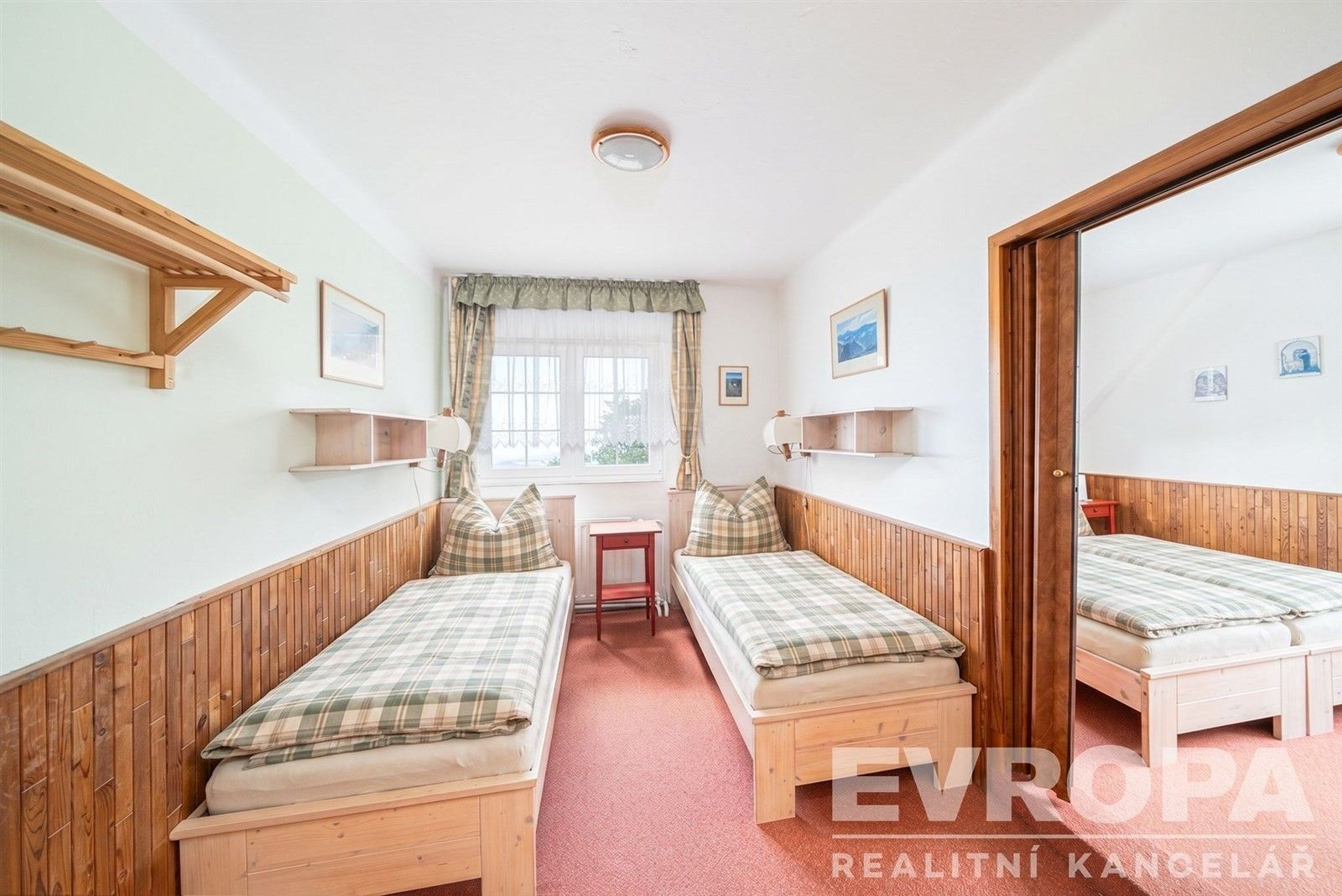 Prodej komerčního prostoru 425 m² - foto 20