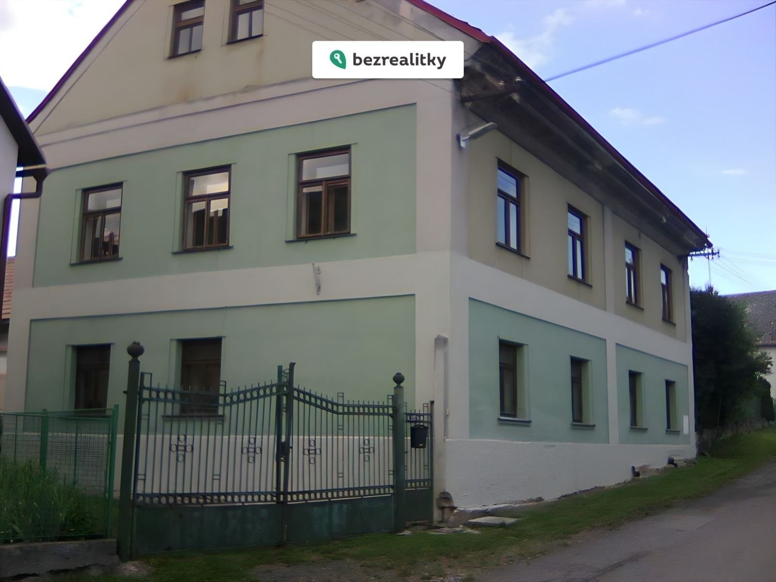 Prodej domu 240 m² - foto 2