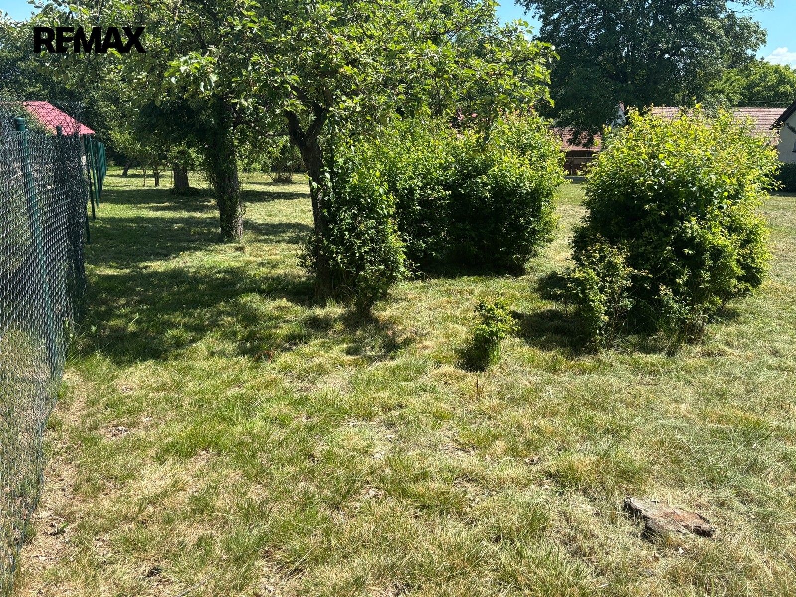 Prodej pozemku 2226 m² - foto 5