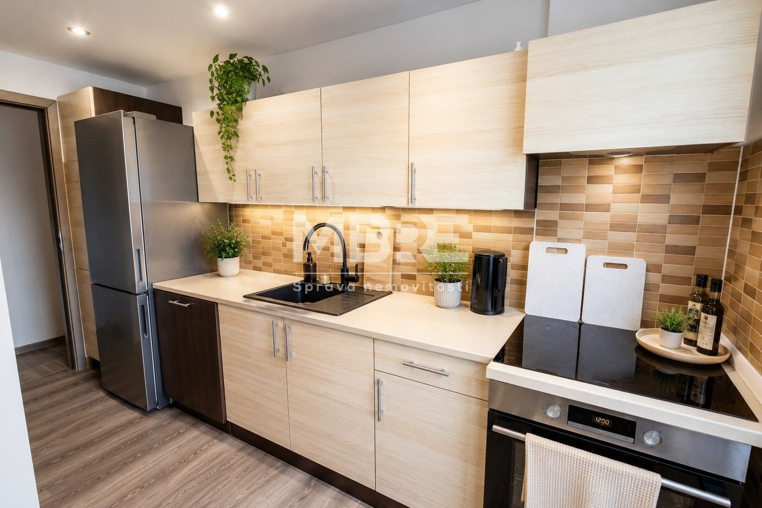 Pronájem bytu 3+1 70 m² - foto 1