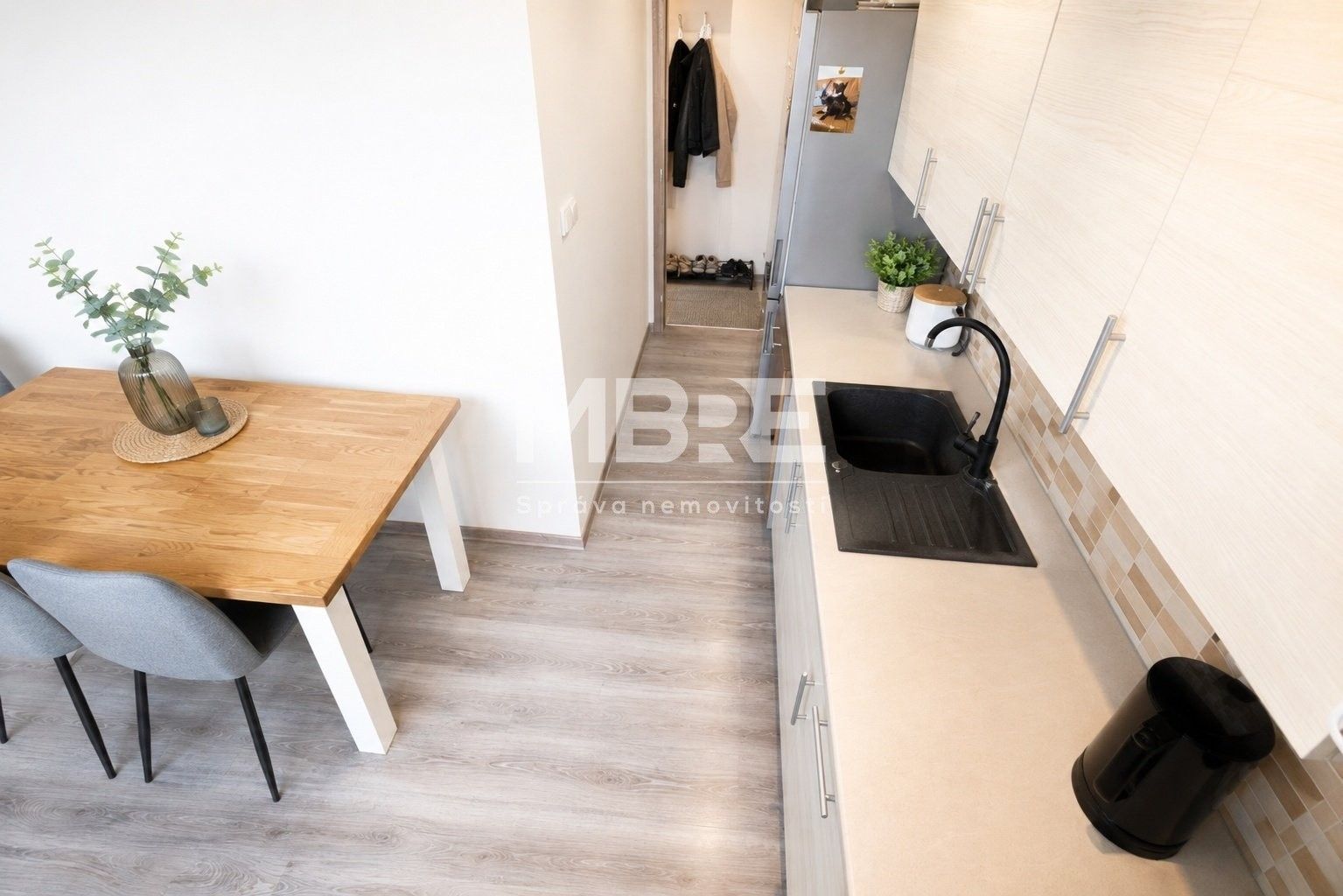 Pronájem bytu 3+1 70 m² - foto 3