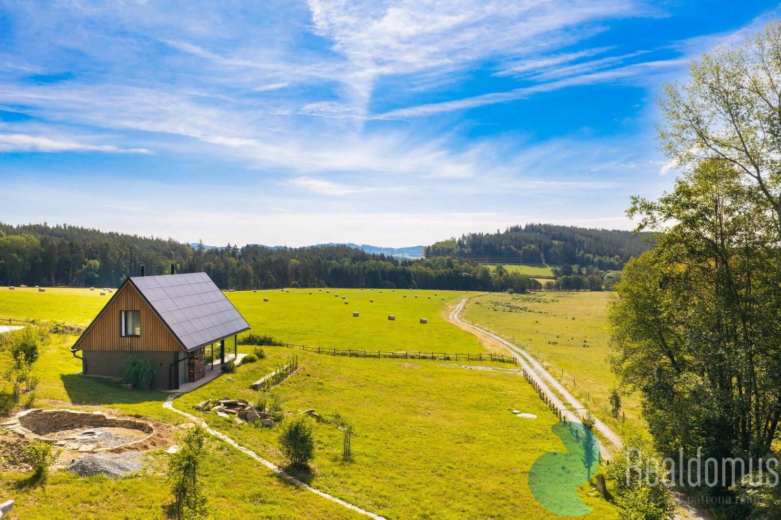 Prodej pozemku 1445 m² - foto 2