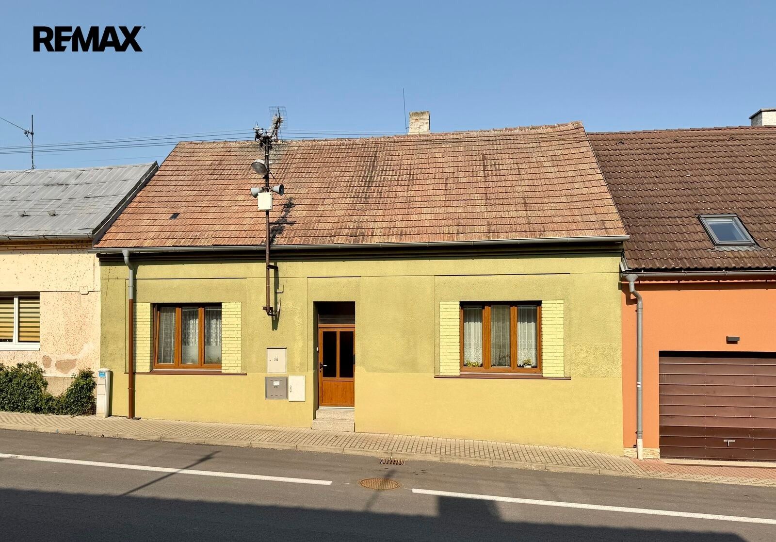 Prodej domu 100 m² - foto 1
