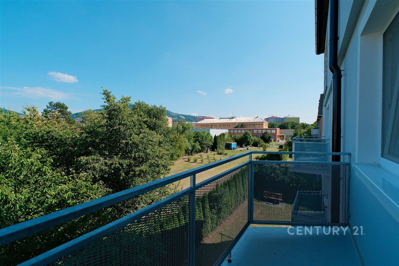 Pronájem bytu 1+kk 38 m² - foto 4