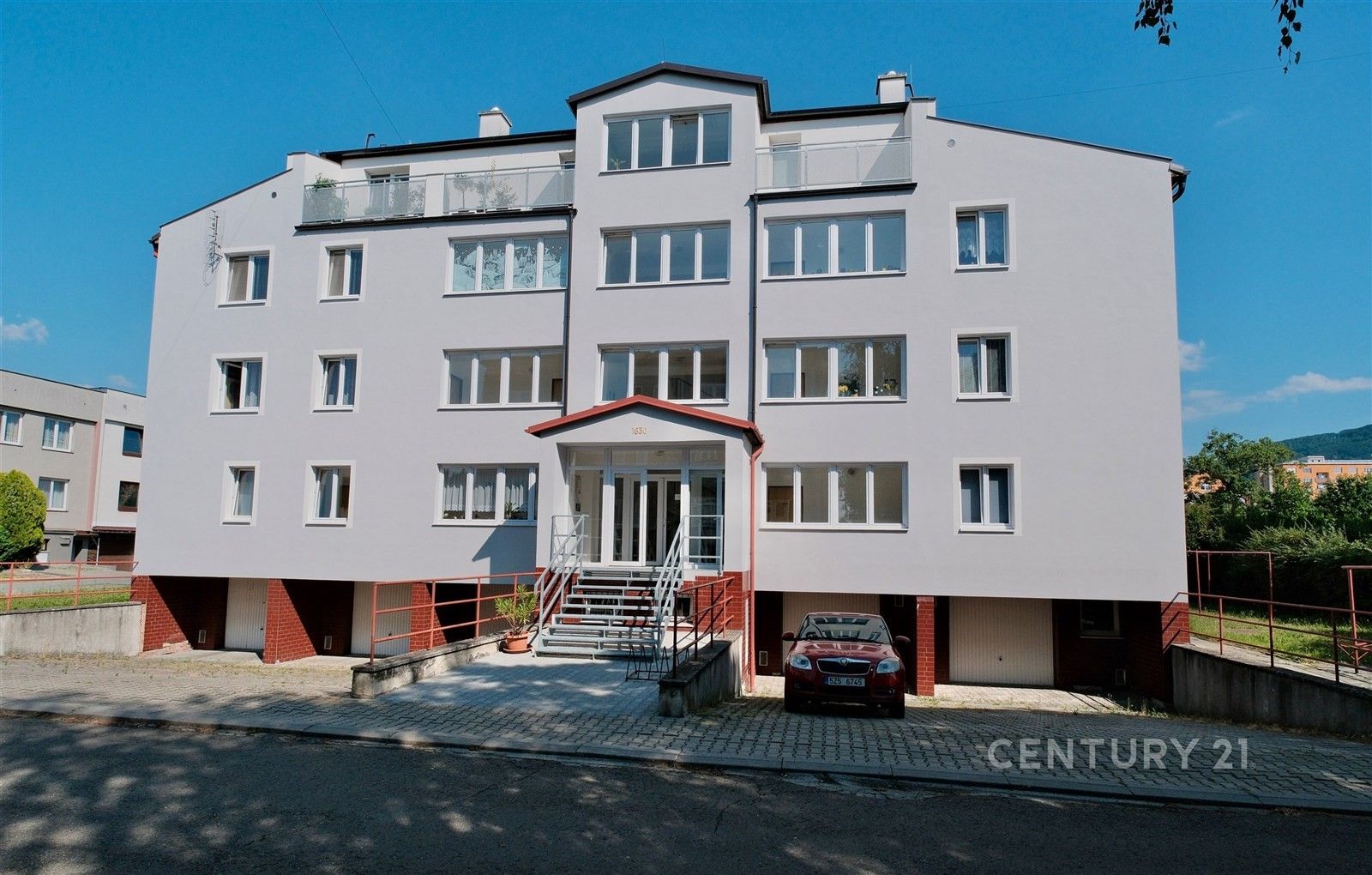 Pronájem bytu 1+kk 38 m² - foto 12