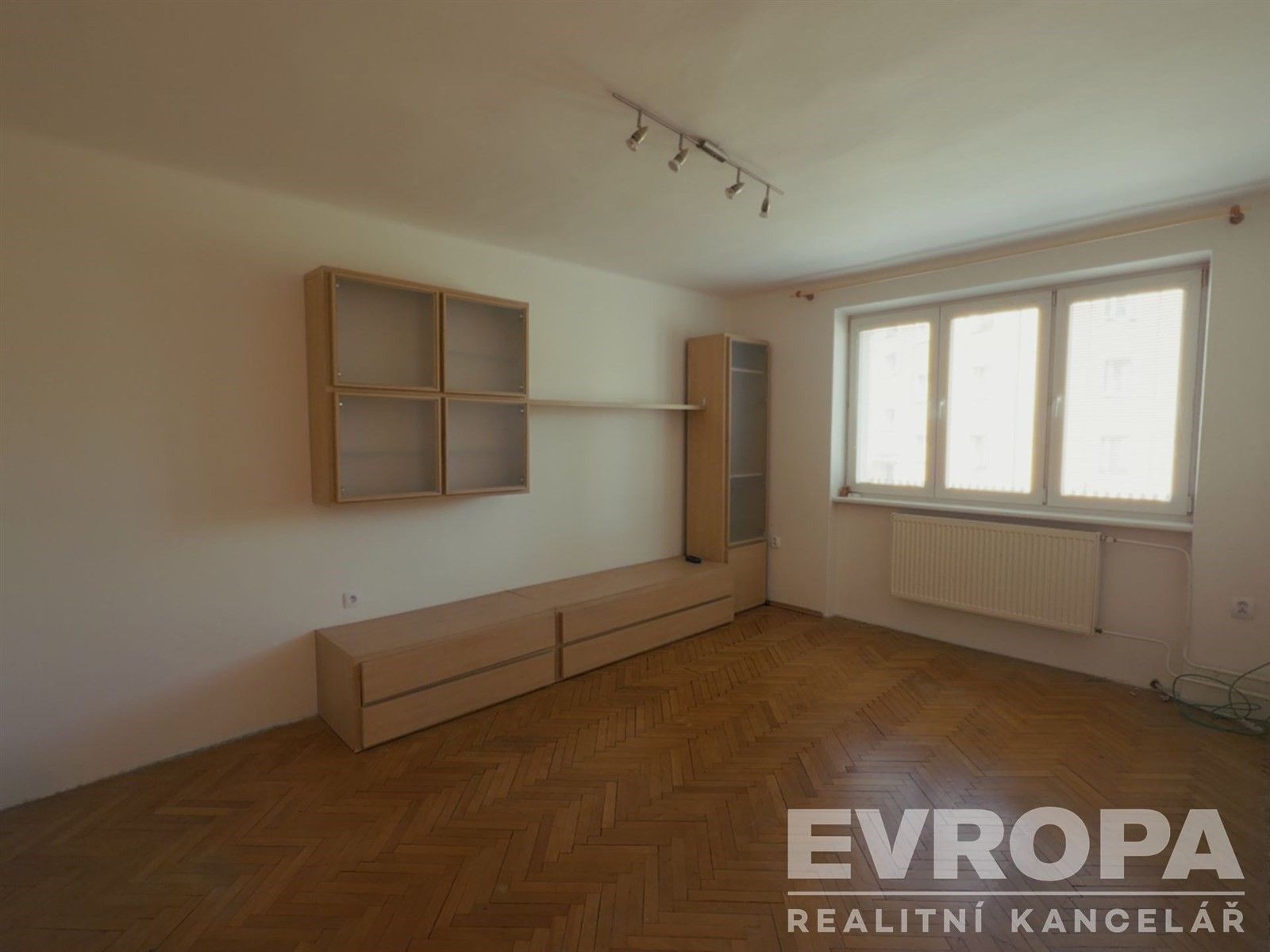 Pronájem bytu 2+1 52 m² - foto 8