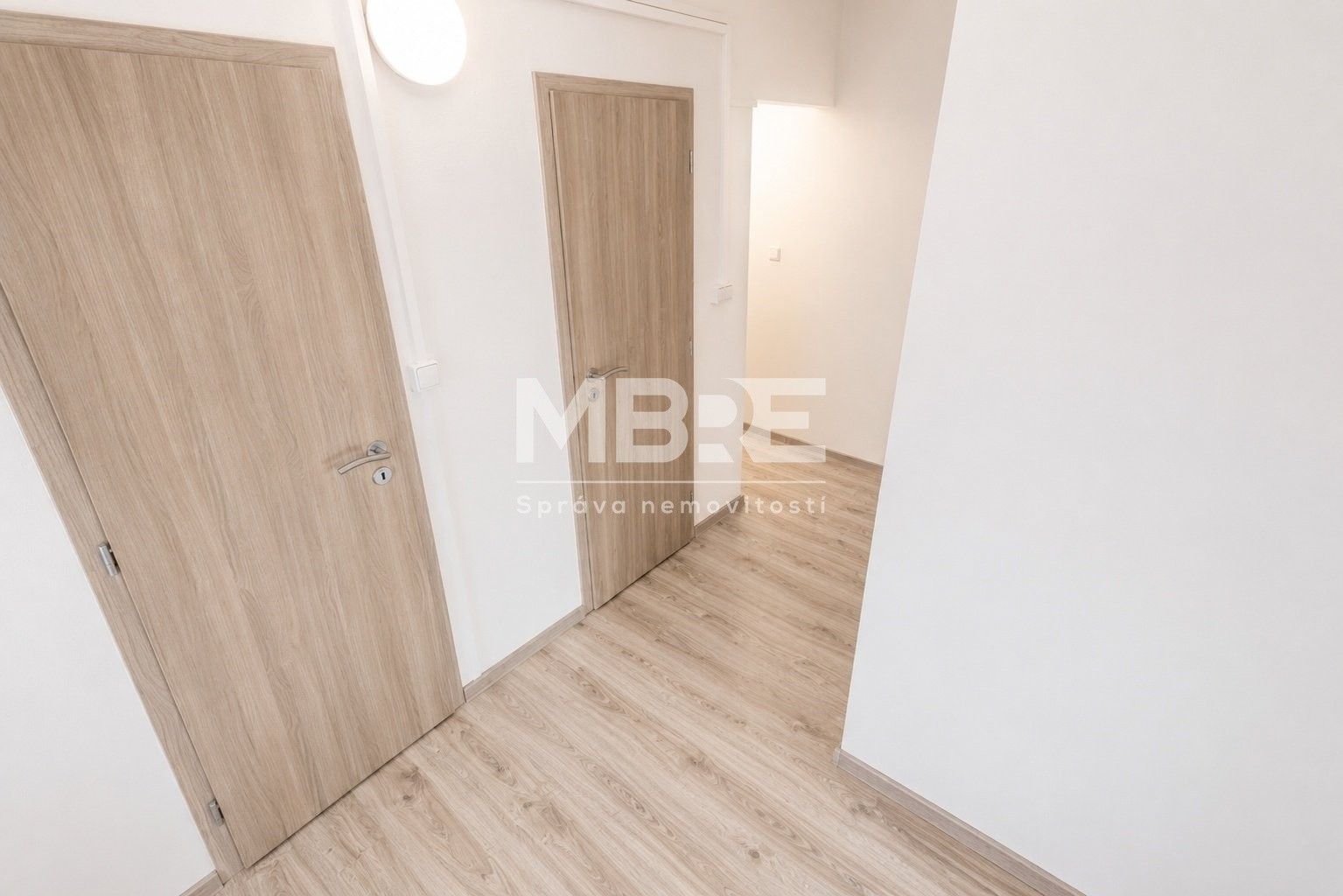 Pronájem bytu 2+1 70 m² - foto 8