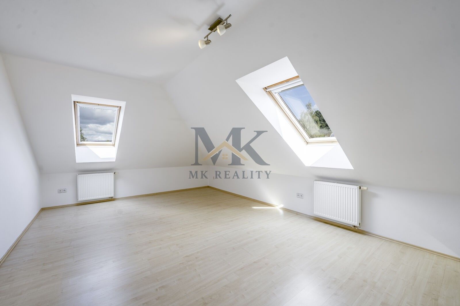 Pronájem domu 347 m² - foto 12